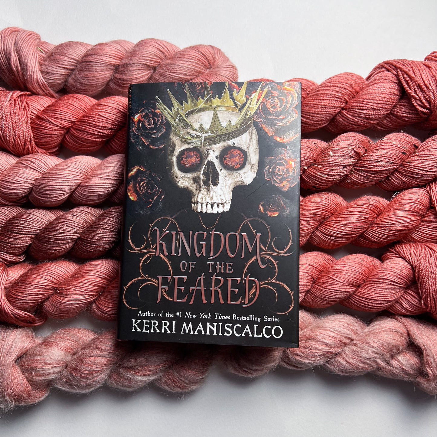 Diosa de la Furia sobre encaje de Fated Mates (Mohair)