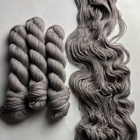 Come See Inside My Bones on Morally Grey (MSY) Fingering