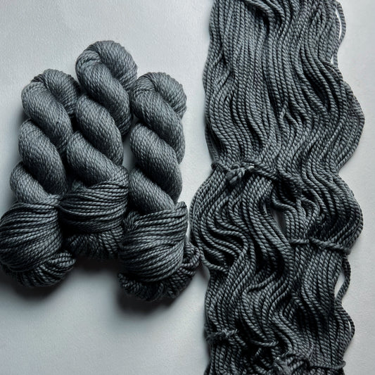 Gandalf el Gris sobre Héroe Torturado (Merino) Bulky