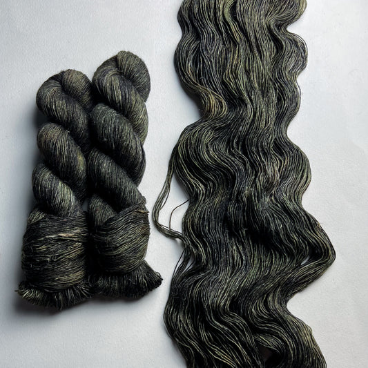 Mirkwood on One Bed (Merino Linen) Fingering