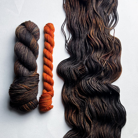 My love for you will keep me alive, forever & Hands off my pumpkin! DK Sock Set on Enemies to Lovers (85/15) DK