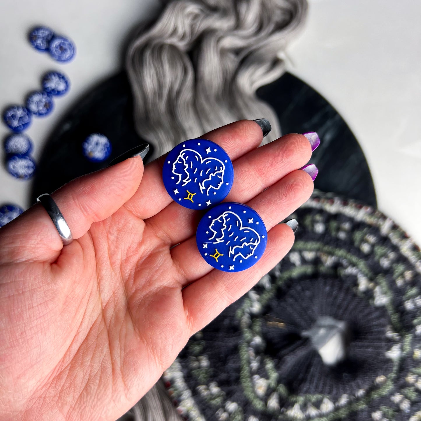 Zodiac Needle Stoppers