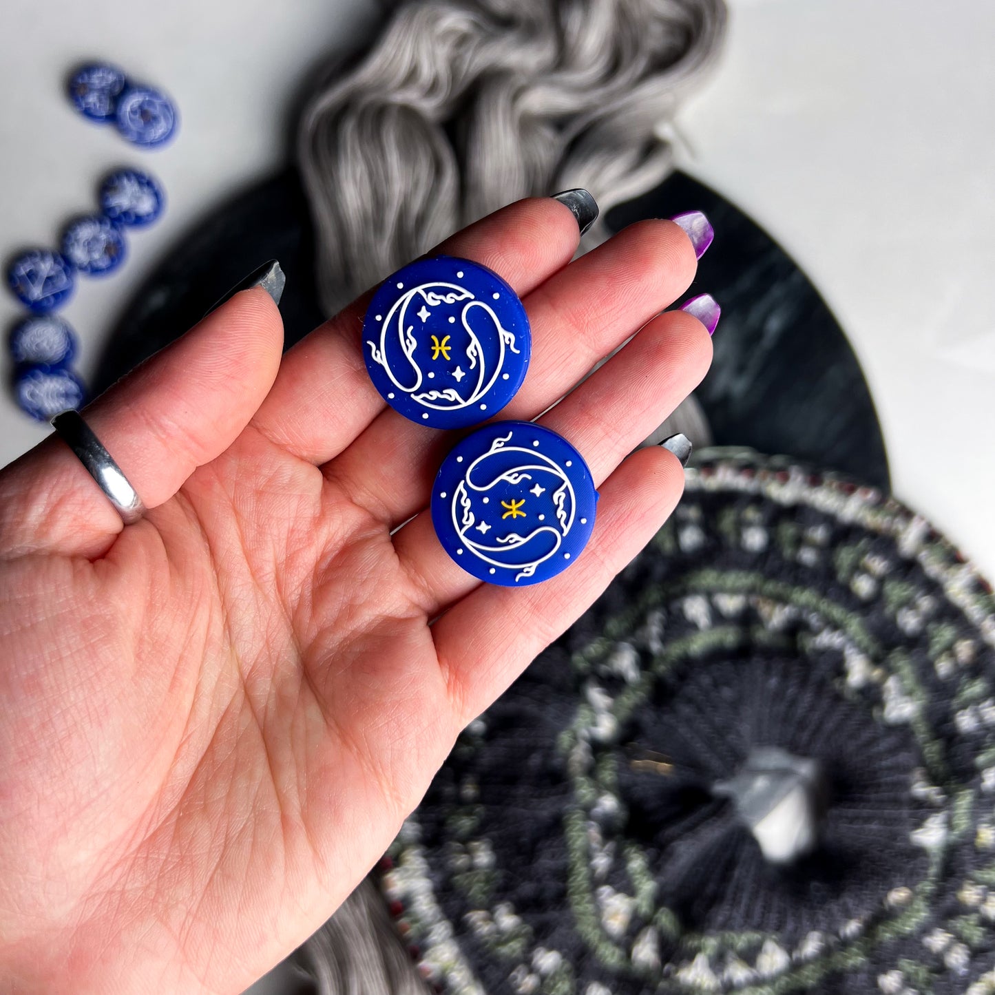 Zodiac Needle Stoppers