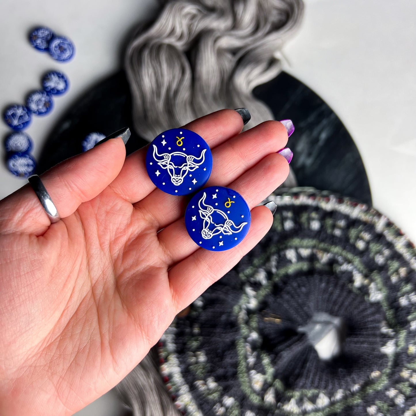 Zodiac Needle Stoppers